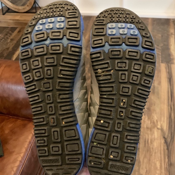 Men’s Reebok shoes - Picture 2 of 2